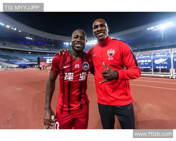 足球明星携手美食品牌打造创意广告引发球迷热议与美食狂欢